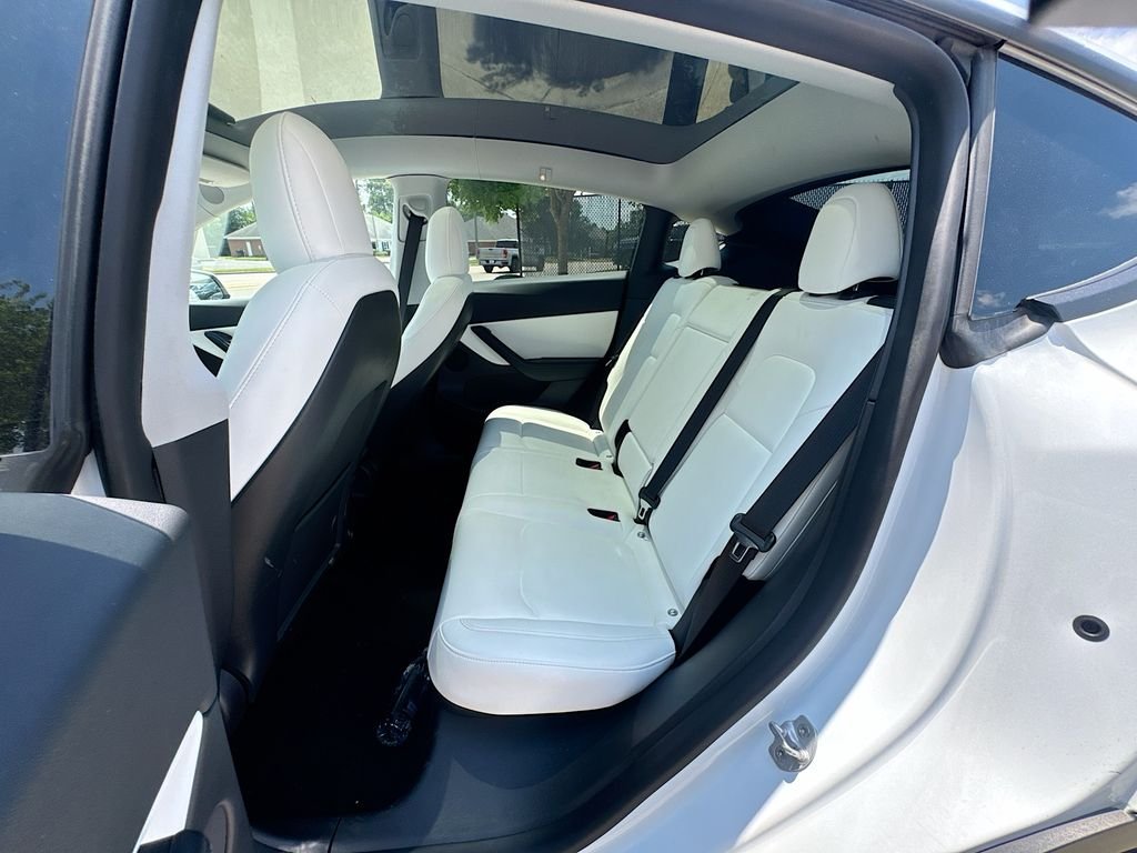 Used 2021 Pearl White Multi-Coat Tesla Performance image 28
