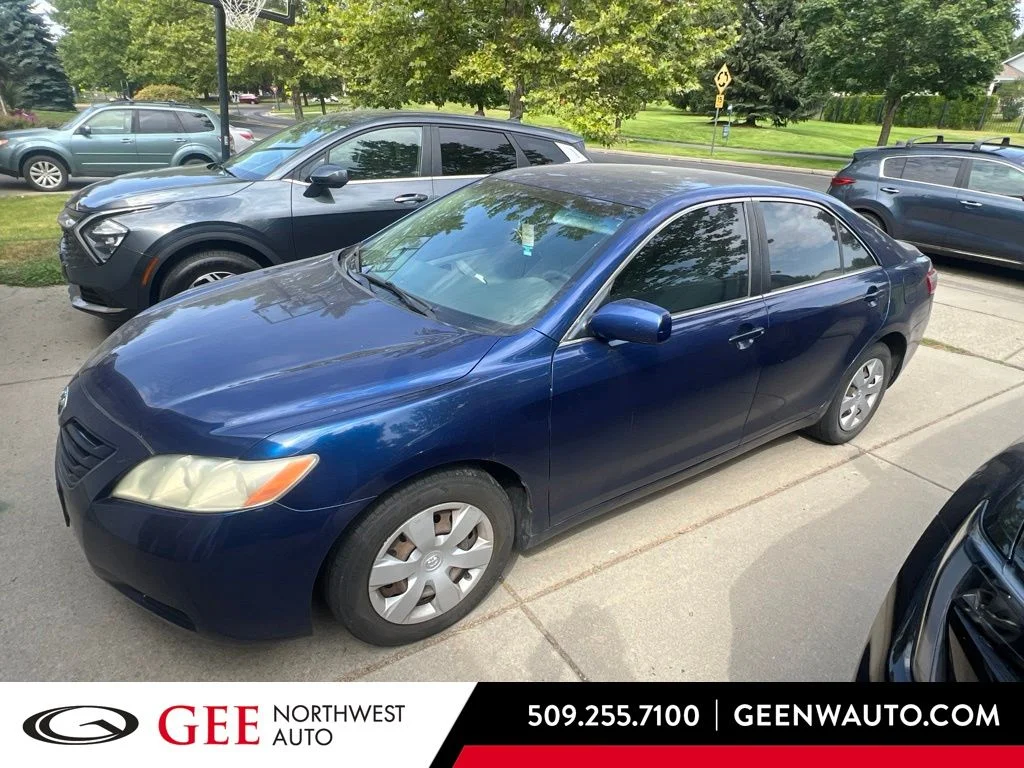 Used 2007 Blue Toyota  image 1