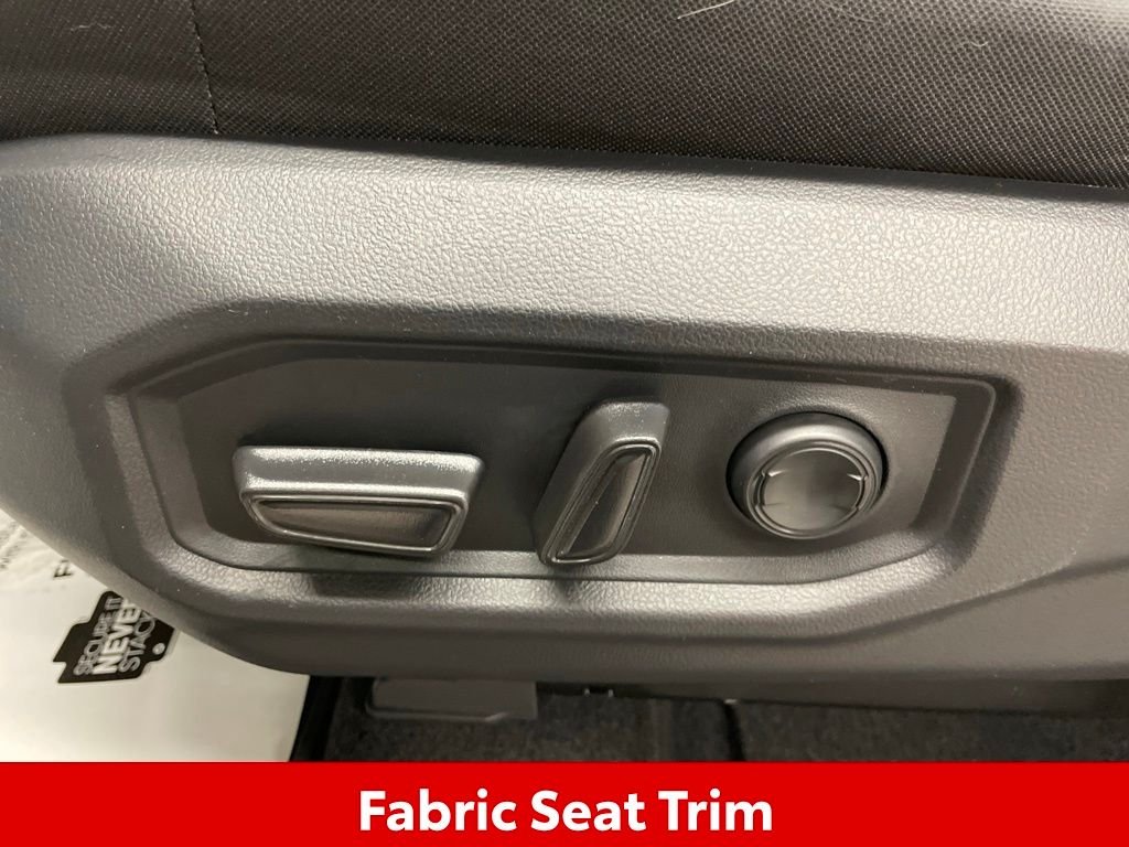 2026 Toyota Tundra SR5 - Photo 13
