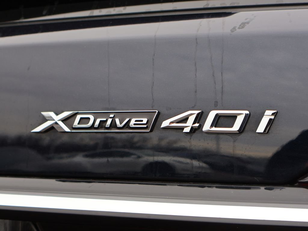 Used 2023 Carbon Black Metallic BMW xDrive40i image 17