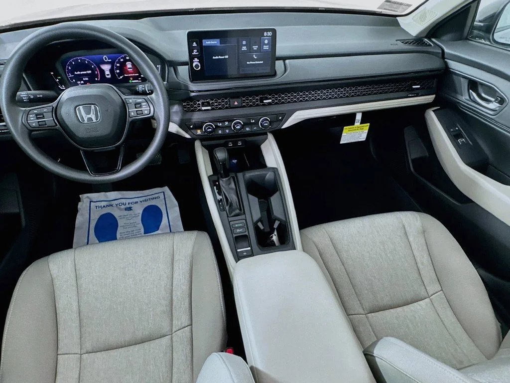 New 2026 Meteorite Gray Metallic Honda SE image 31