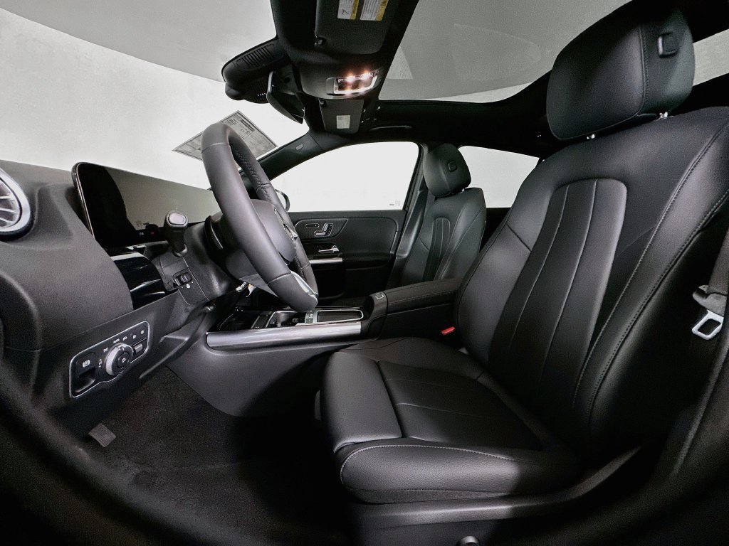 New 2026 Night Black Mercedes-Benz GLA 250 image 51