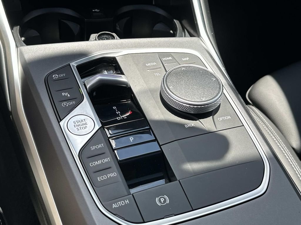 2025 BMW 2 Series 230i - Photo 23