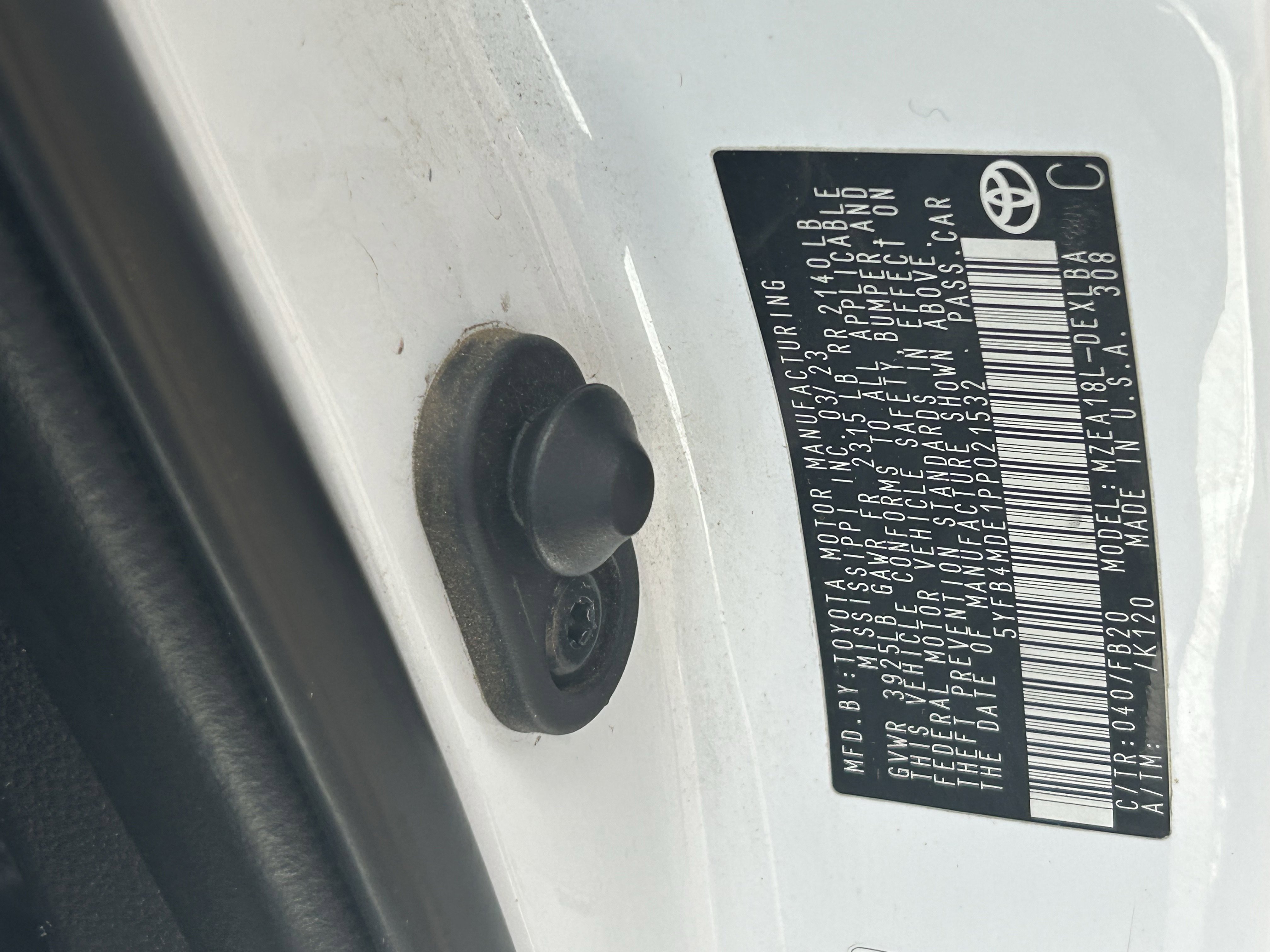 2023 Toyota Corolla LE - Photo 32