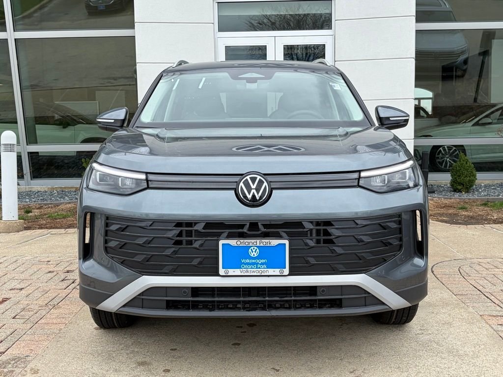 New 2026 Platinum Gray Metallic Volkswagen 2.0T S image 5