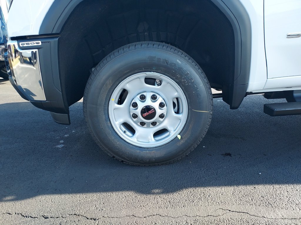 New 2026 Summit White GMC Pro image 10