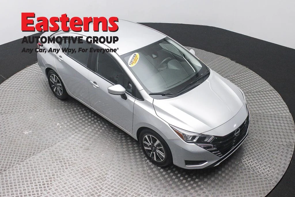 Used 2023 Silver Nissan 1.6 SV image 3