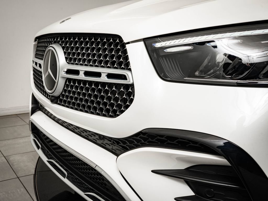 Used 2024 Manufaktur Diamond White Metallic Mercedes-Benz GLE 350 image 3
