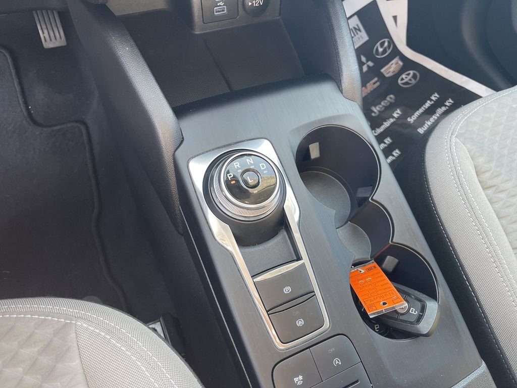 Used 2022 Gray Ford SE image 20