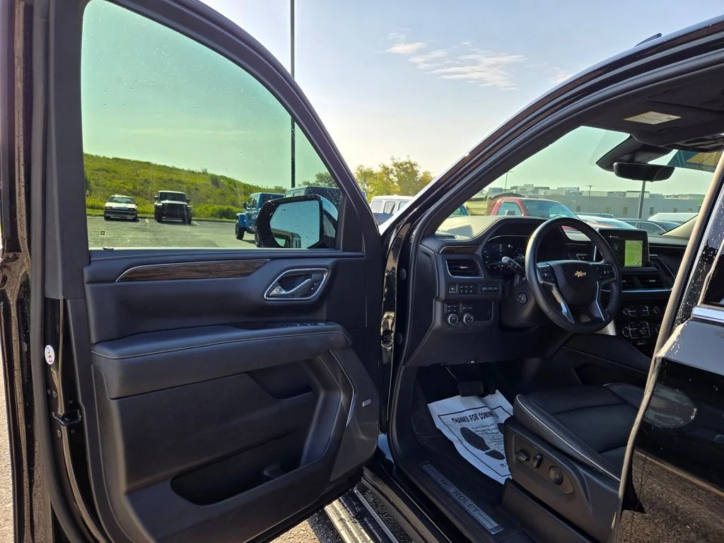 Used 2023 Black Chevrolet Premier image 14