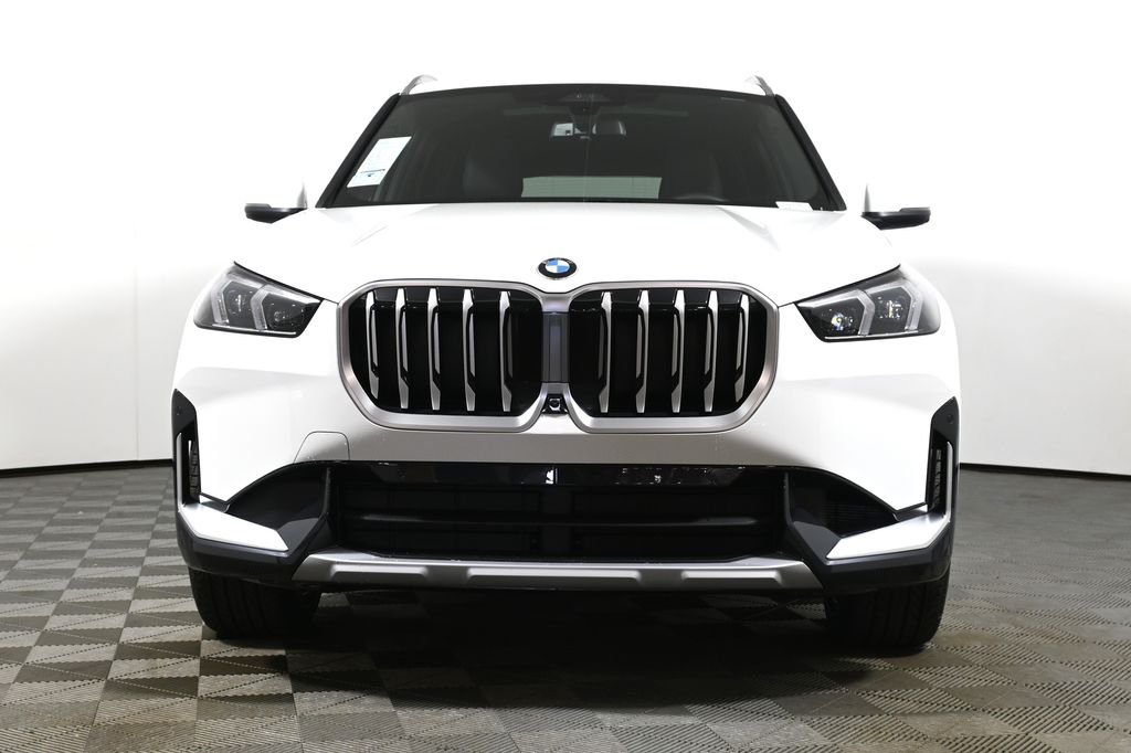 Used 2026 Alpine White BMW xDrive28i image 10