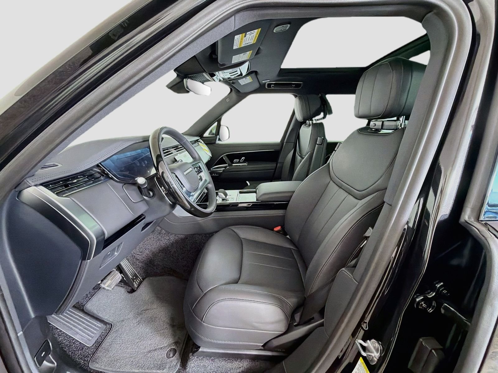 New 2026 Santorini Black Land Rover SE image 23
