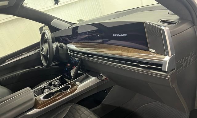 Used 2025 White Cadillac Sport Platinum image 16