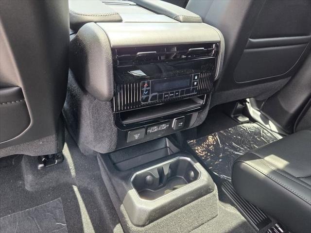 New 2026 Baltic-Gray Metallic Clear-Coat Exterior Paint Jeep Grand Wagoneer image 7