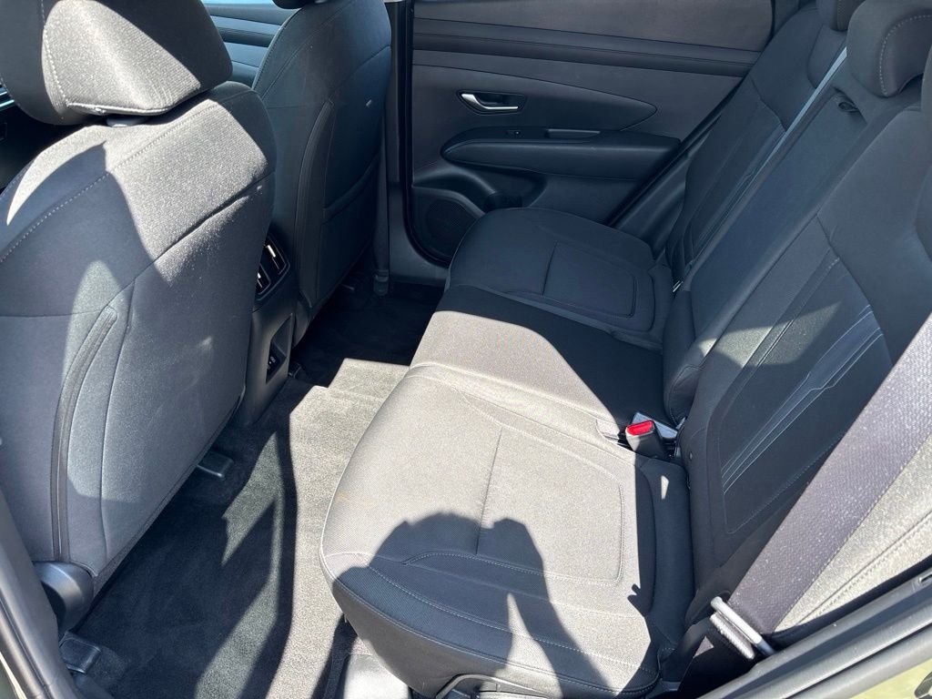 Used 2025 Green Hyundai SEL image 15