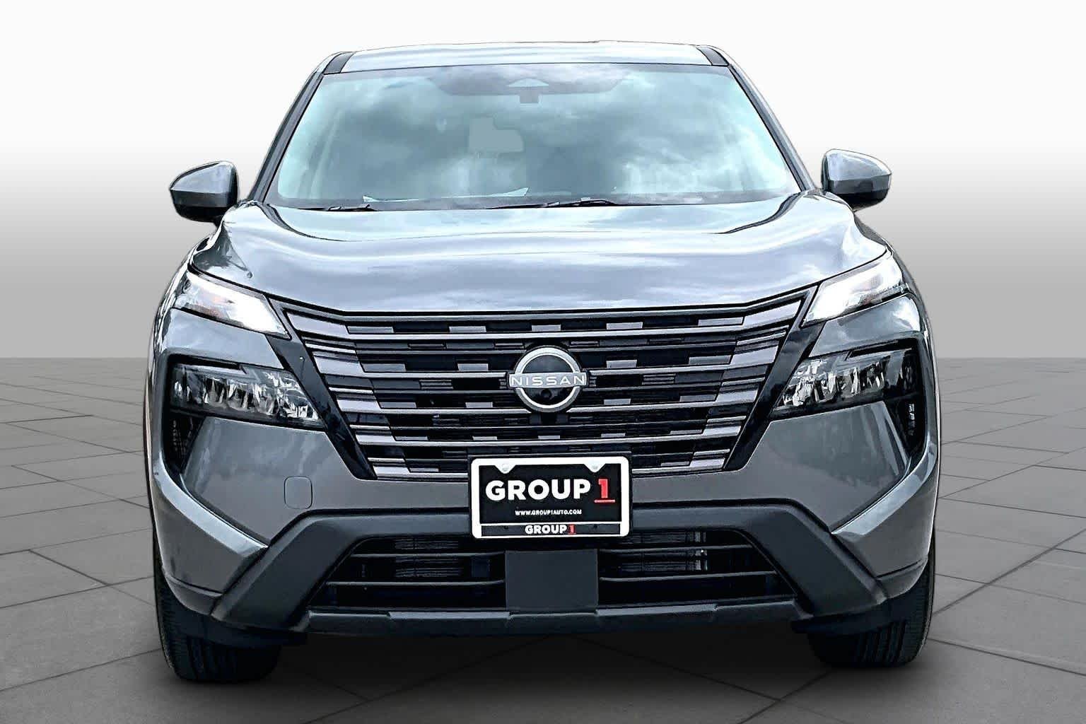 New 2027 Gun Metallic Nissan SV image 3