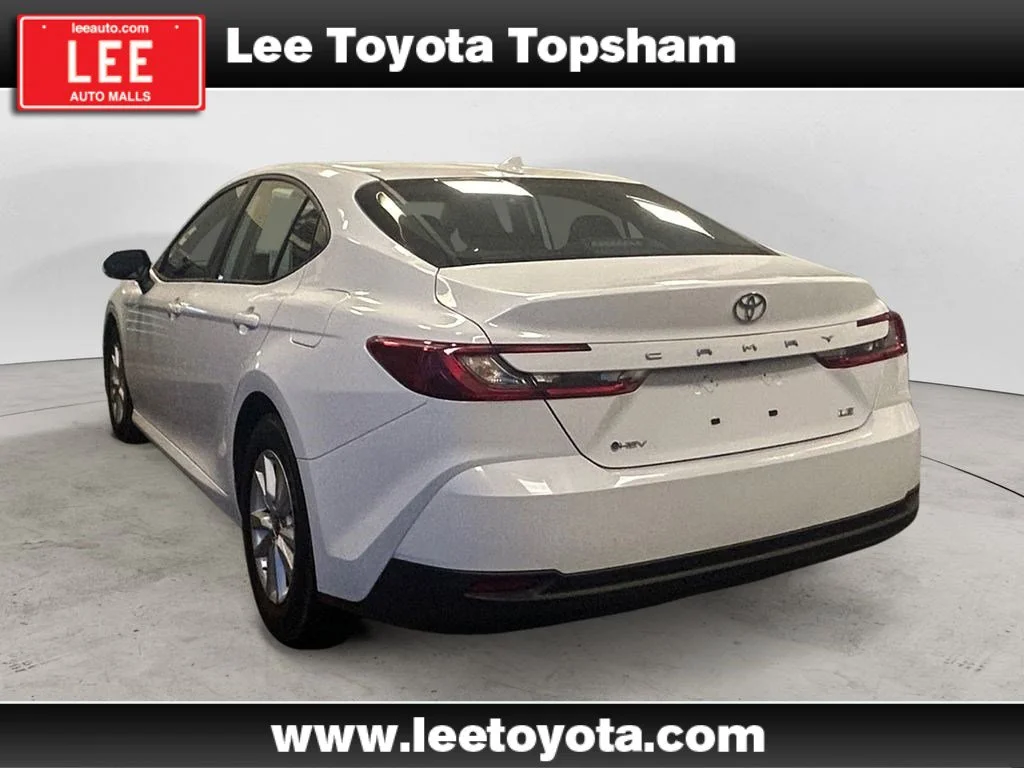 Used 2025 Ice Toyota LE image 3