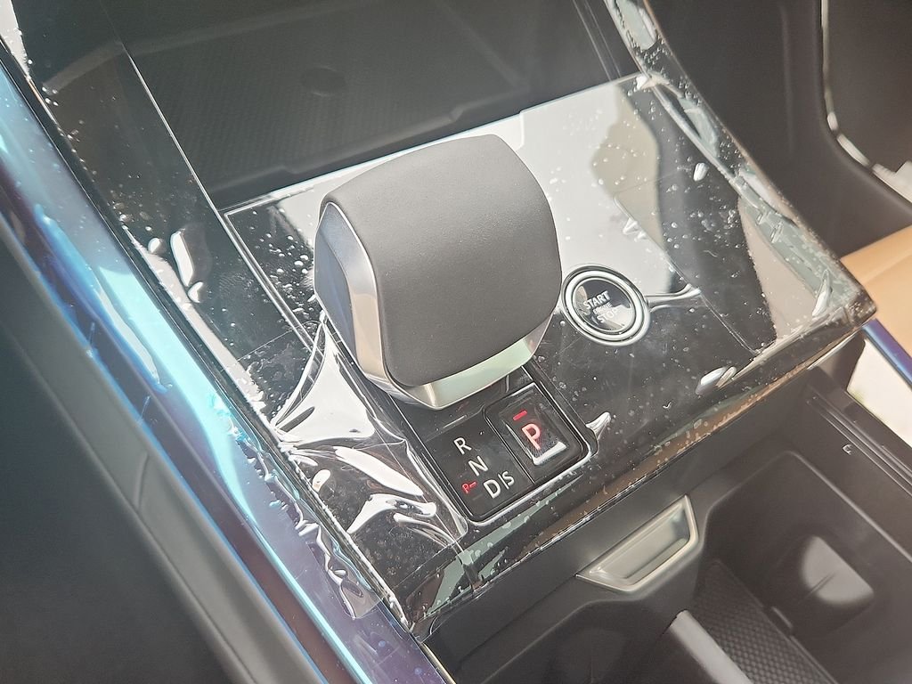 New 2026 Obsidian Black Satin Land Rover Autobiography image 7