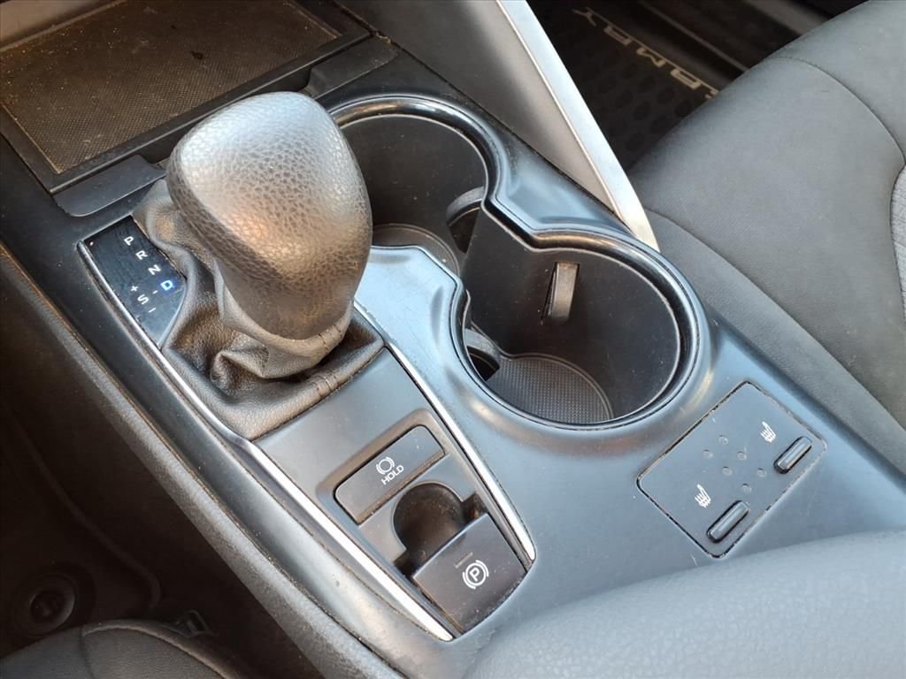 Used 2020 Silver Toyota LE image 25