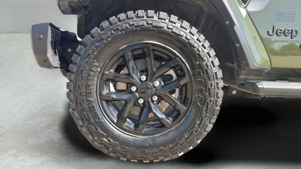 Used 2023 Sarge Green Jeep Sport image 26