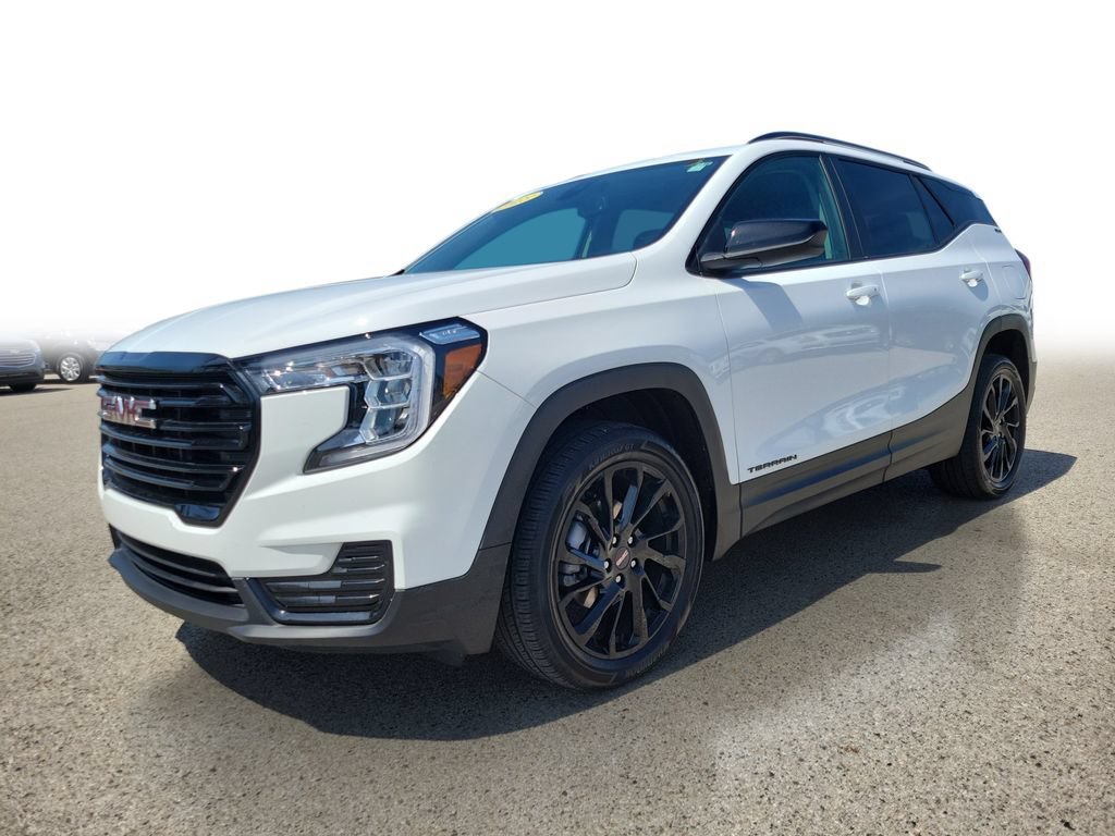 Used 2023 Summit White GMC SLE image 2