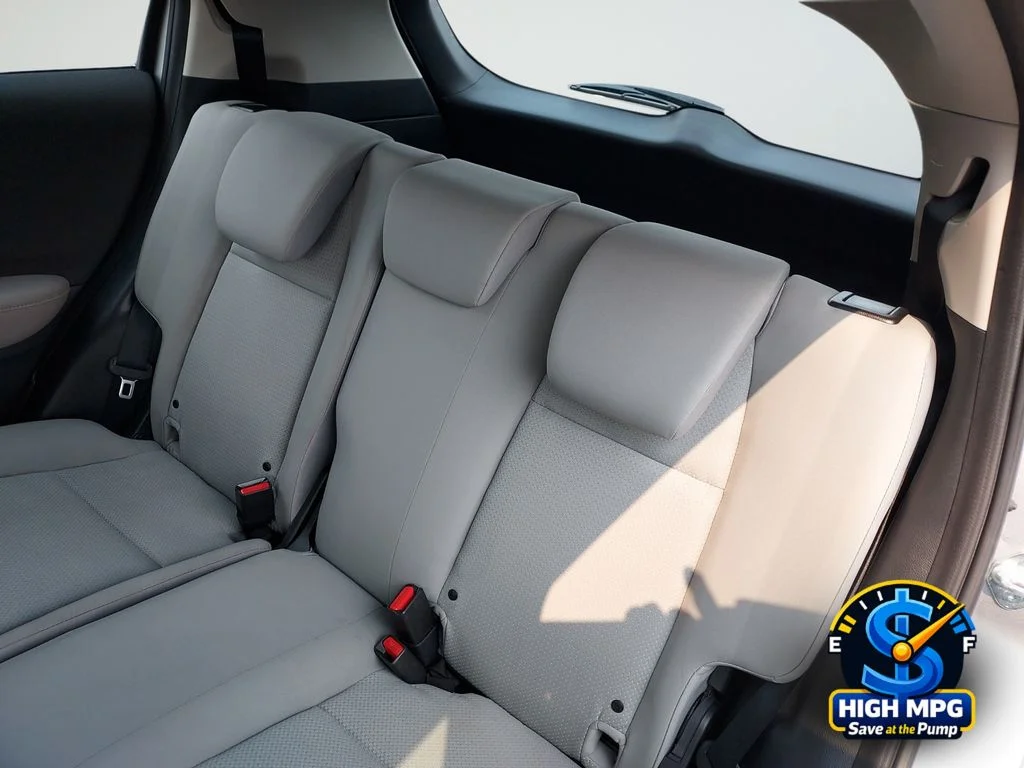 Used 2021 Silver Honda LX image 34