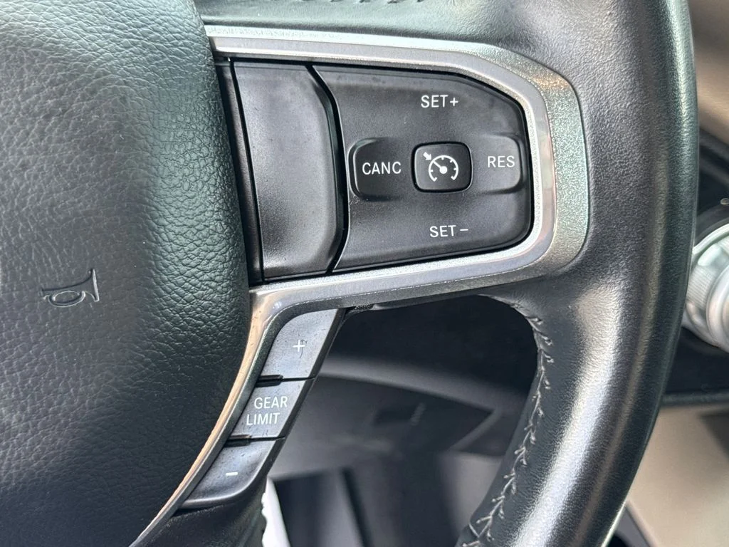 Used 2022 Granite Crystal Clearcoat Metallic Ram Laramie image 44