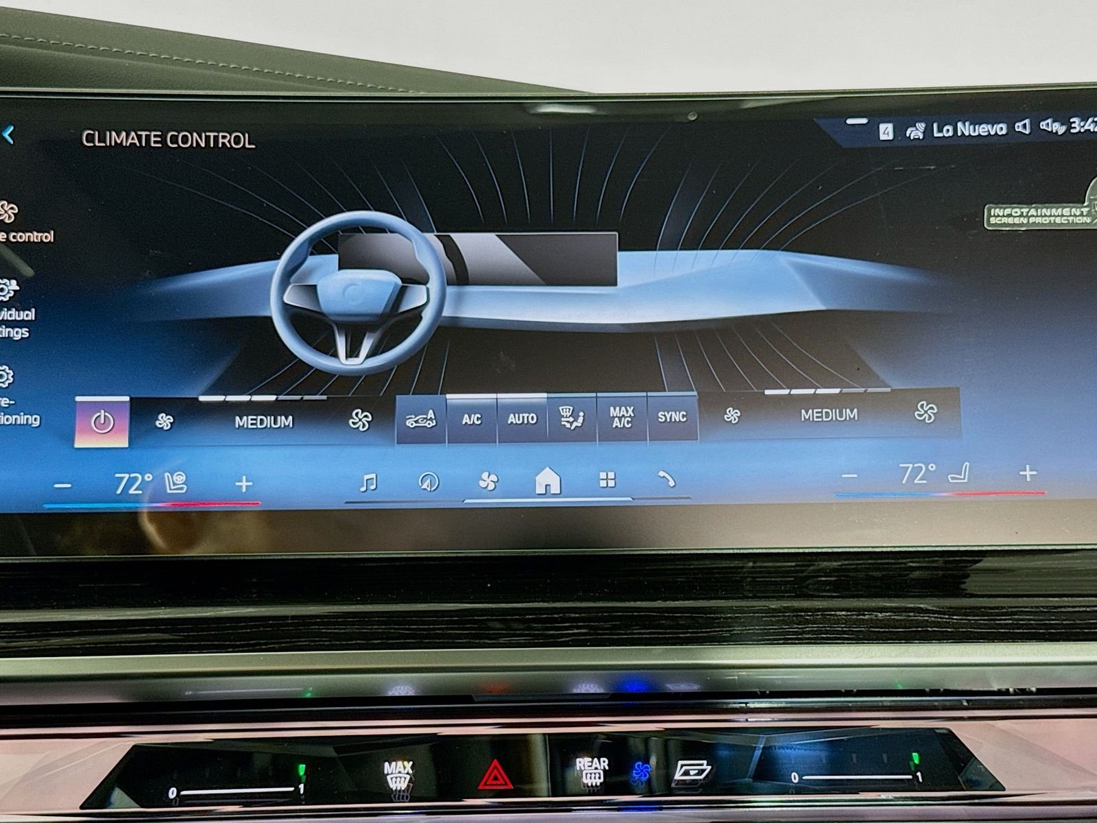 New 2026 Dravit Grey Metallic BMW 750e xDrive image 16