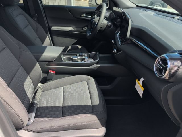 2027 Chevrolet Equinox LT - Photo 29