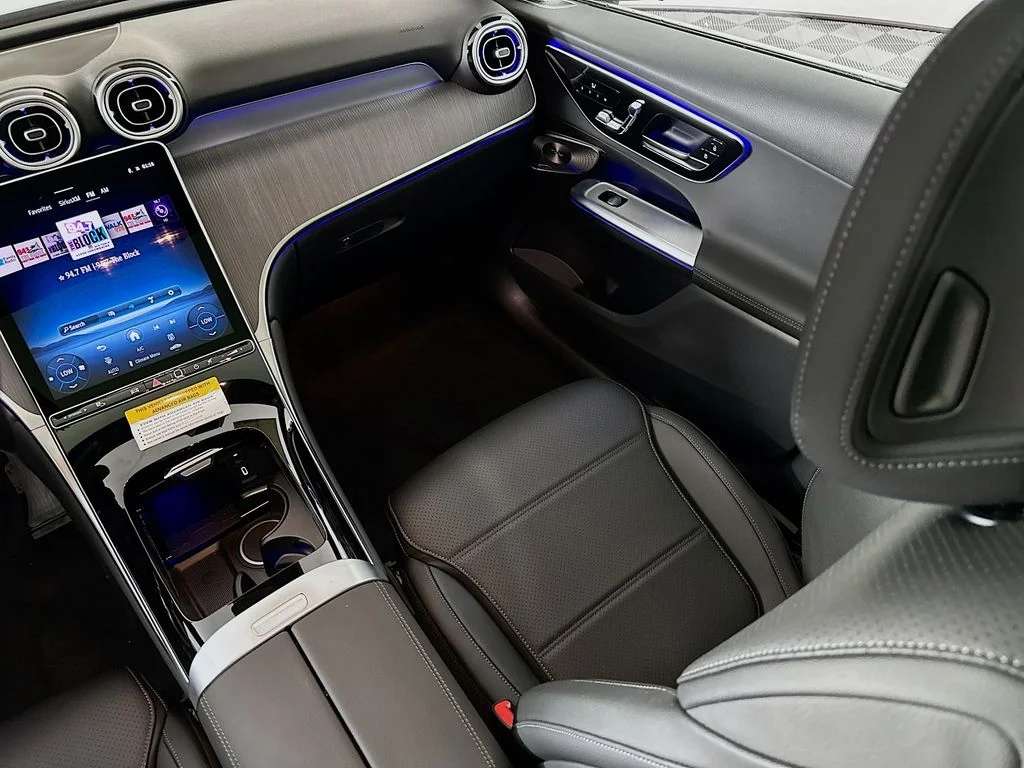 Used 2026 Gray Mercedes-Benz GLC 300 image 24