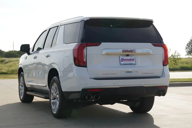 Used 2023 White GMC Denali image 7