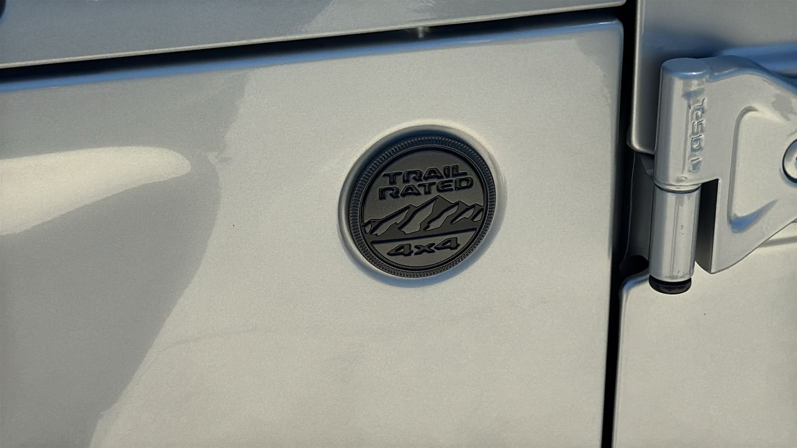 Certified Used 2022 Silver Jeep Sport image 8