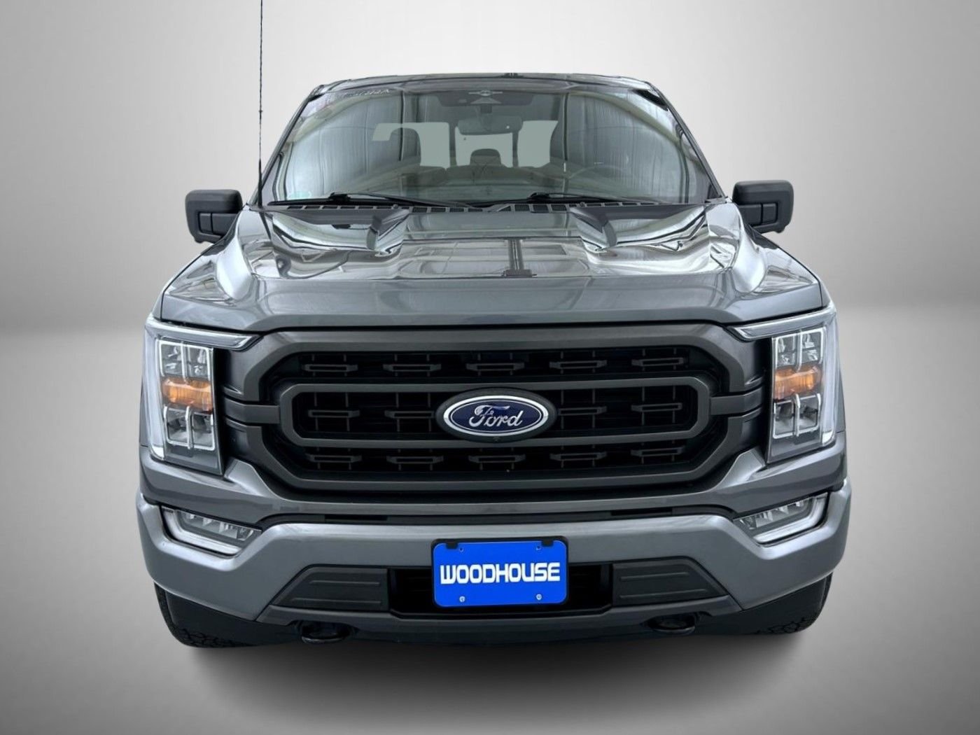 Used 2023 Gray Ford XLT image 2