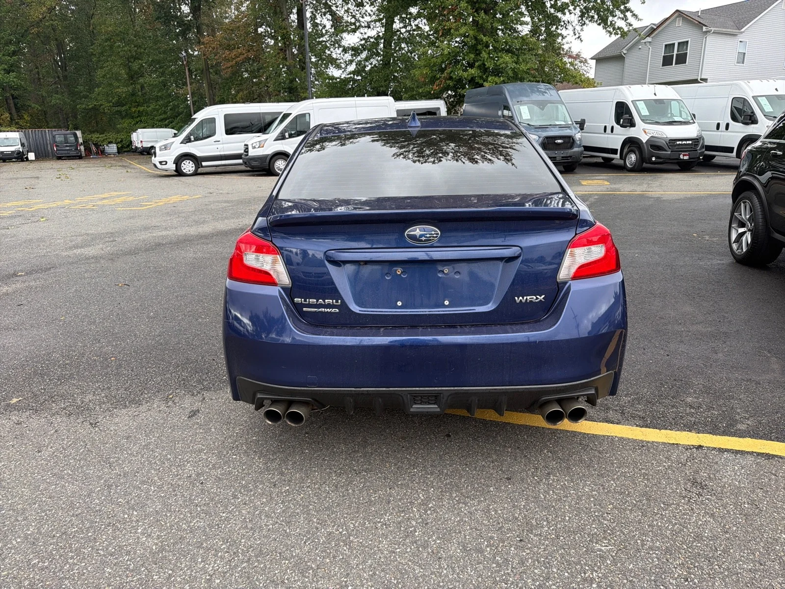 Used 2017  Subaru  image 5