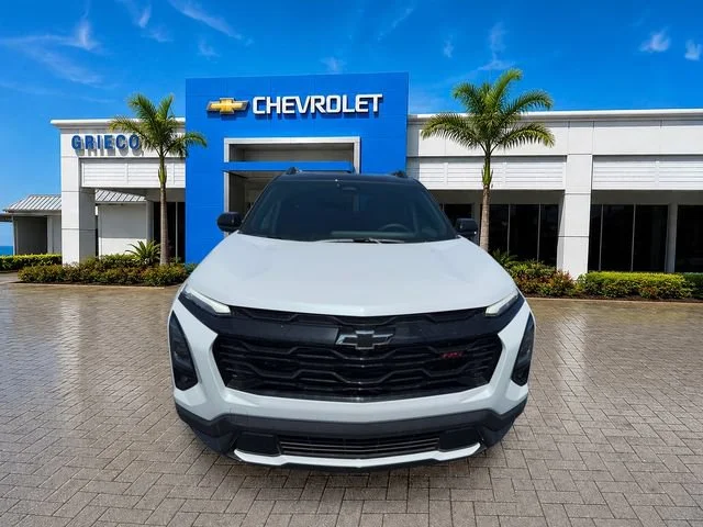 New 2026 Polar White Tricoat Chevrolet RS image 2