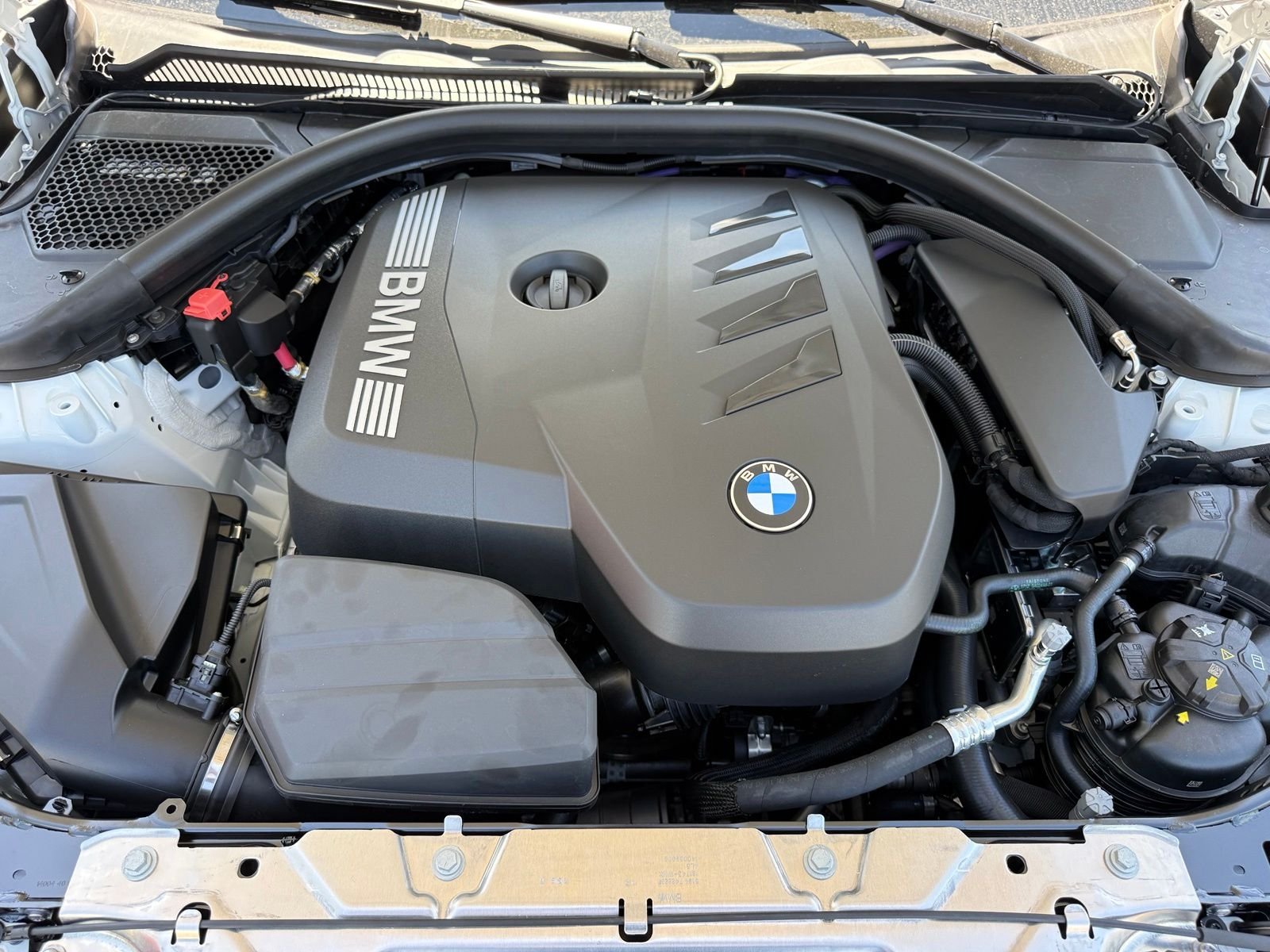 New 2026 Alpine White BMW 330i image 31