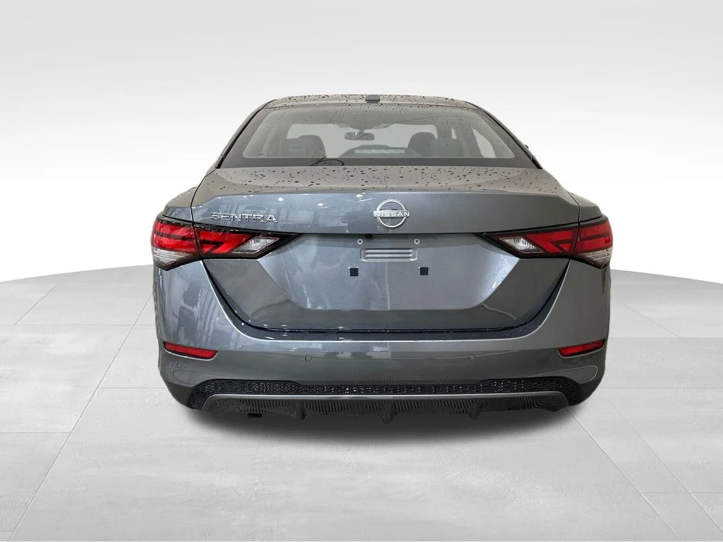 Used 2025 Gray Nissan SV image 4