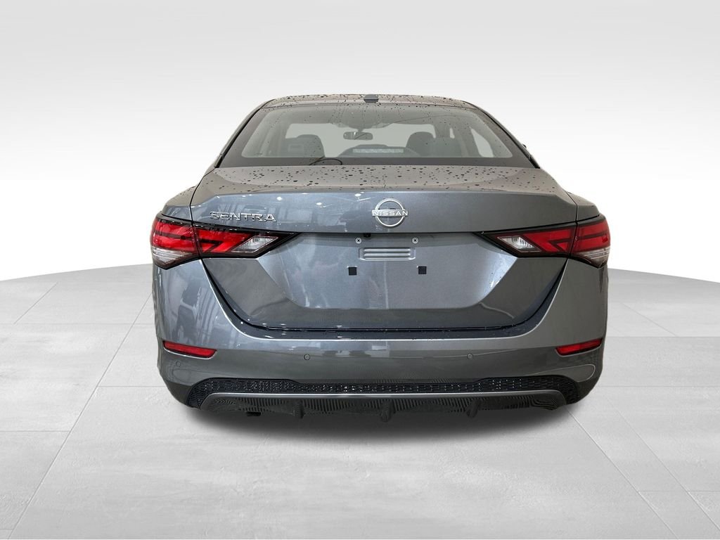 Used 2025 Gray Nissan SV image 4