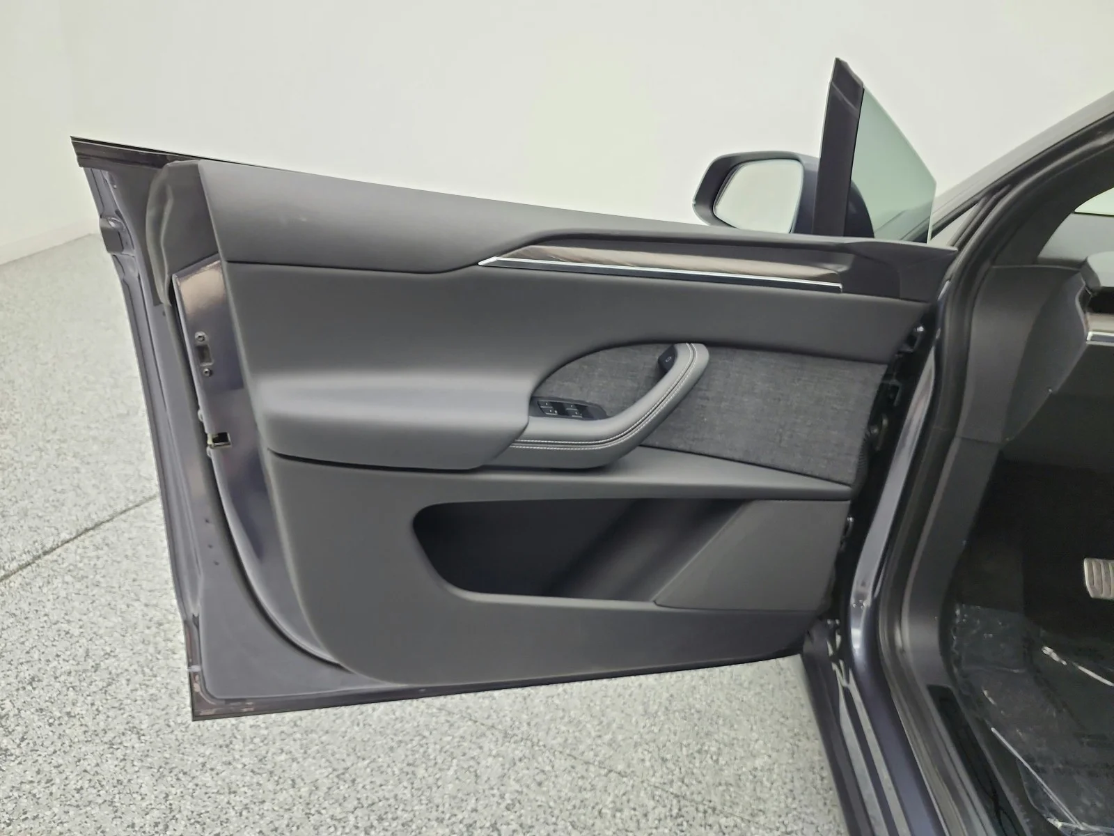 Used 2023 BLACK Tesla AWD image 14