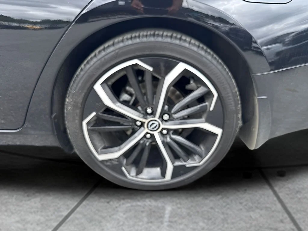 Used 2023 Black Nissan 2.5 SR image 25