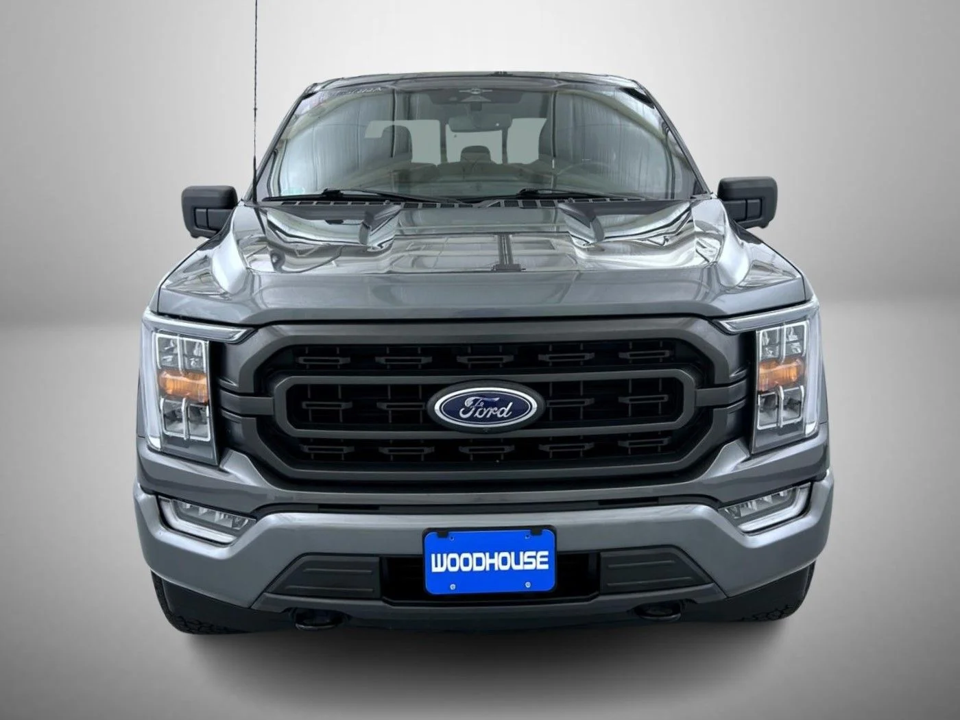 Used 2023 Gray Ford XLT image 2