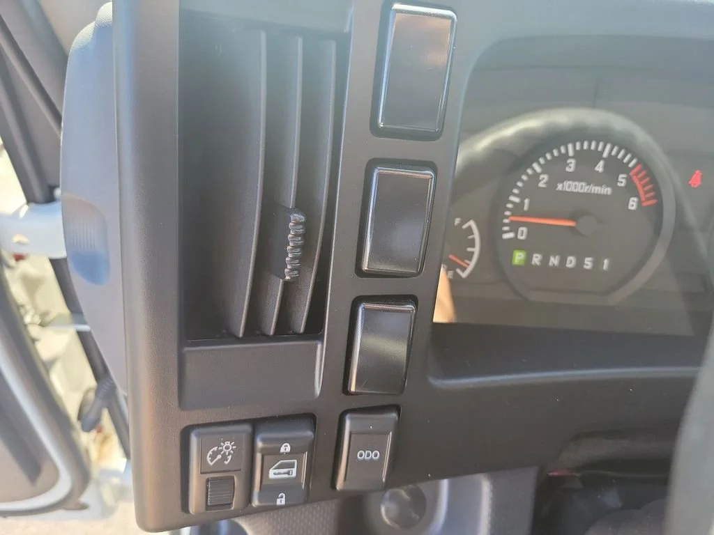 New 2025 Arc White Chevrolet 2WD Crew Cab 176" image 16