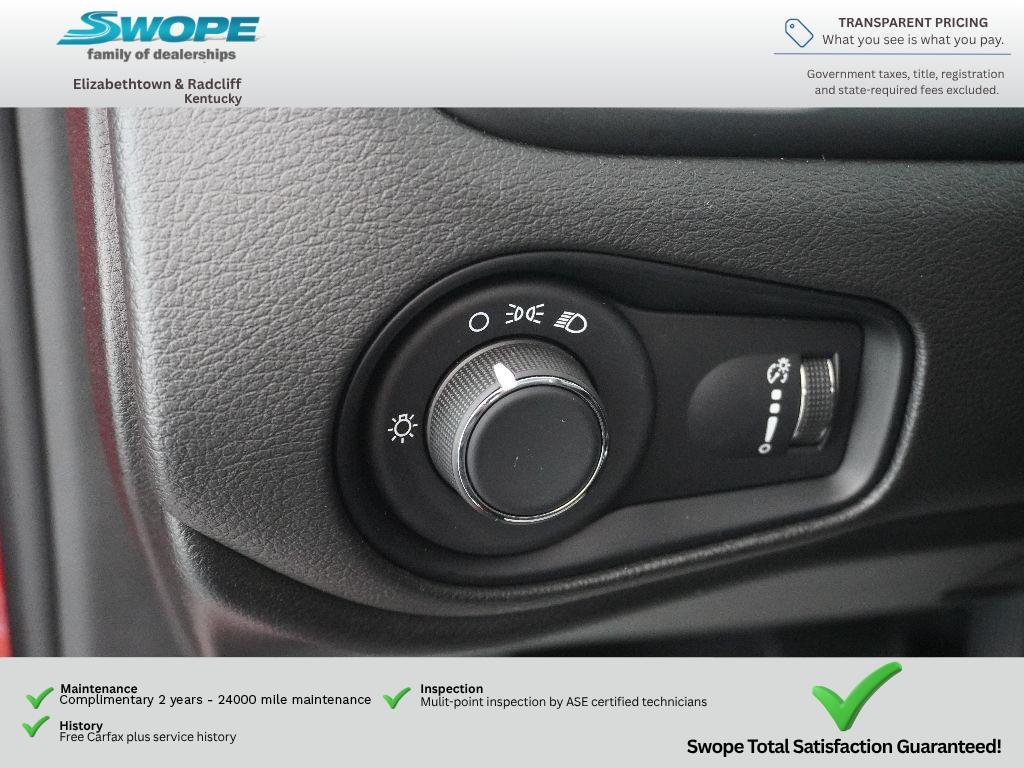 Used 2022 Colorado Red Clearcoat Jeep Sport image 15