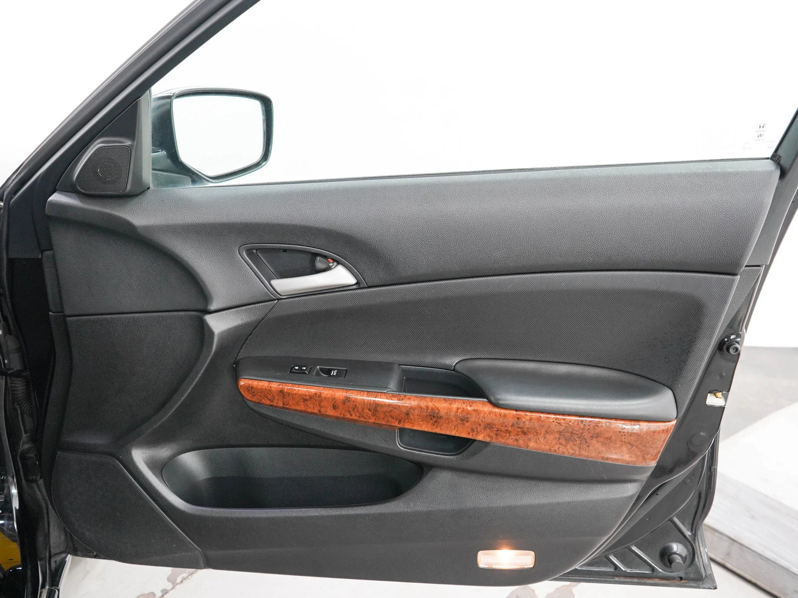 Used 2012 Black Honda EX image 9
