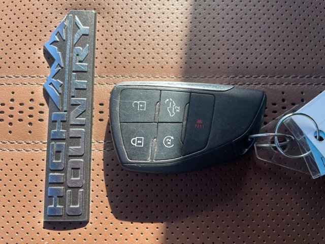 2024 Chevrolet Silverado 3500HD High Country - Photo 28