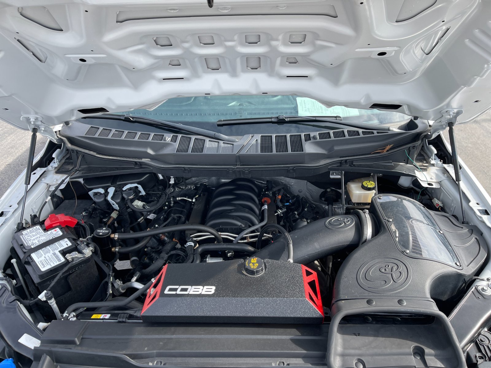 Used 2023 White Ford XL image 28