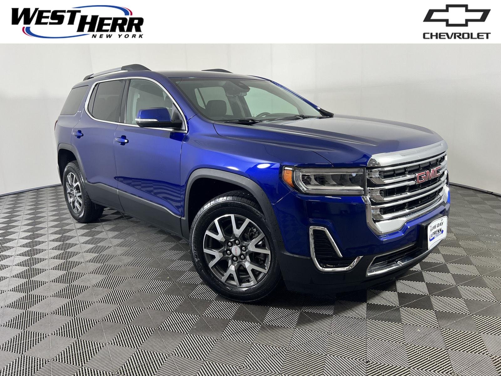 Used 2023 Ultra Blue Metallic GMC SLE image 1