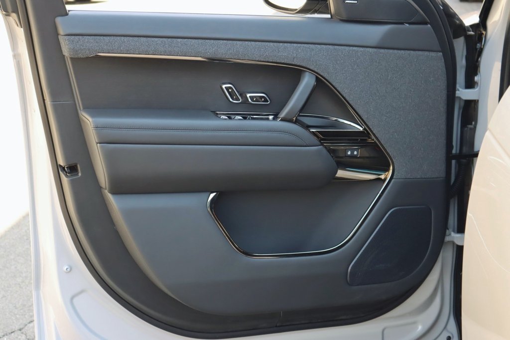 2025 LAND ROVER RANGE ROVER SPORT - Image 10