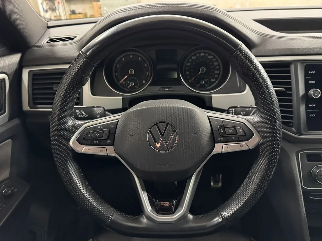 Used 2021 Blue Volkswagen 3.6L V6 SE w/Technology R-Line image 19