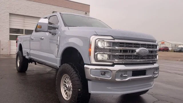 Used 2025 Gray Ford King Ranch image 4